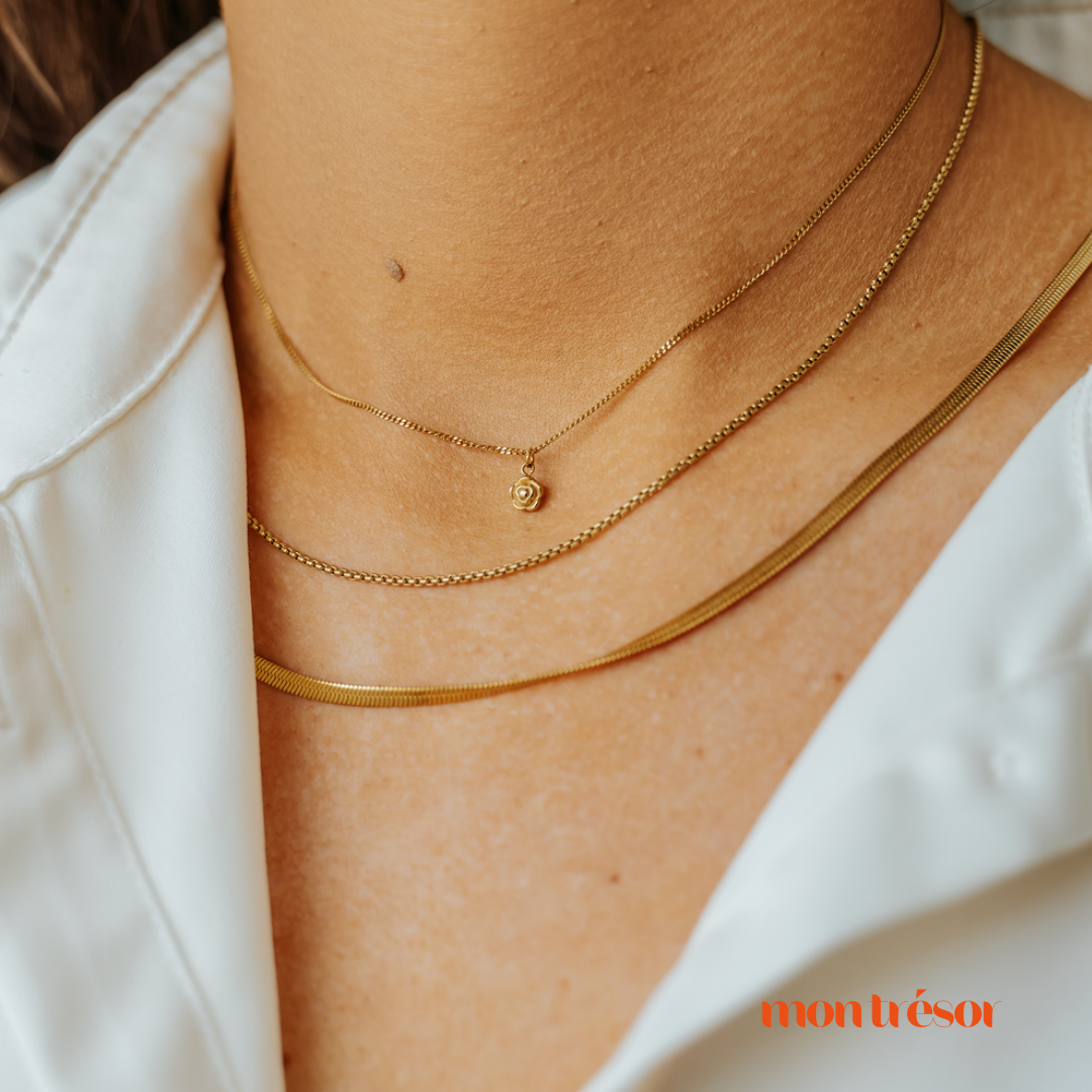 Rose necklace