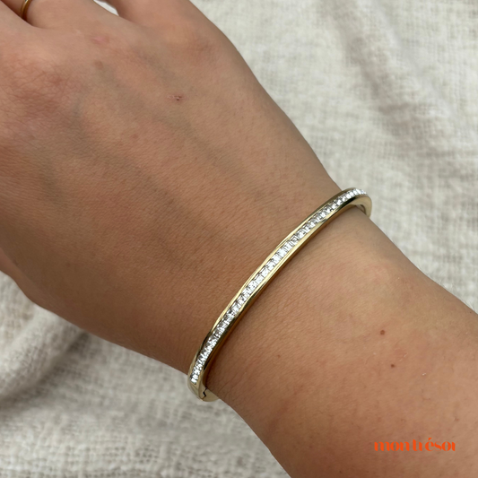 Thin stones bangle