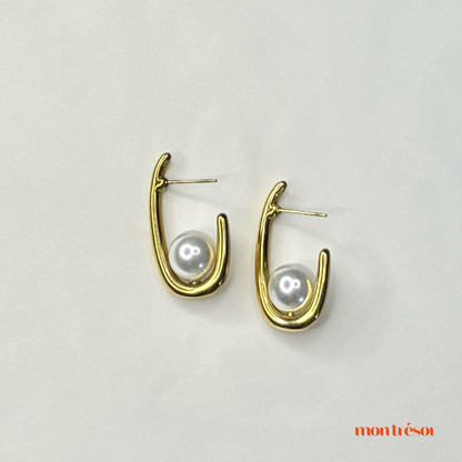 Half moon pearl earrings