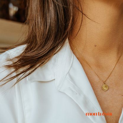 pendant necklace