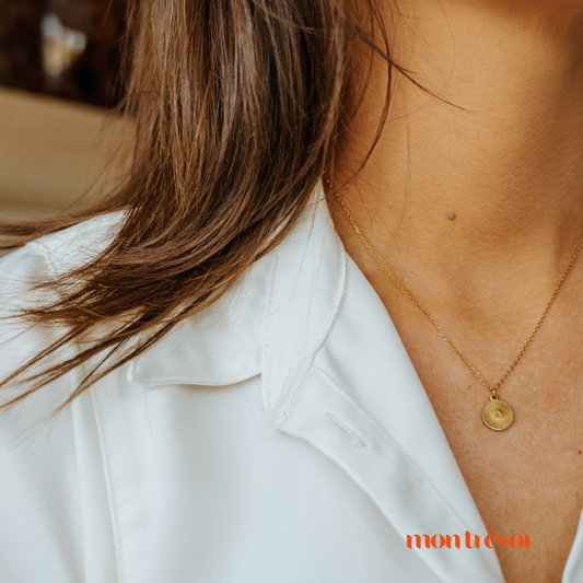 pendant necklace