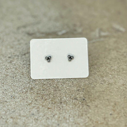 Three dots studs Zilver