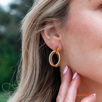 Sparkling double O hoops