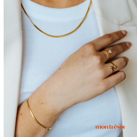 Snake necklace